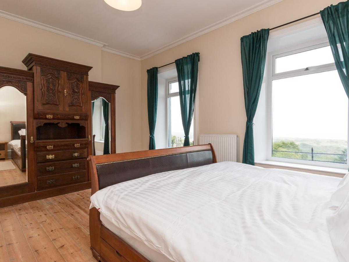 Pendine Manor Exterior photo