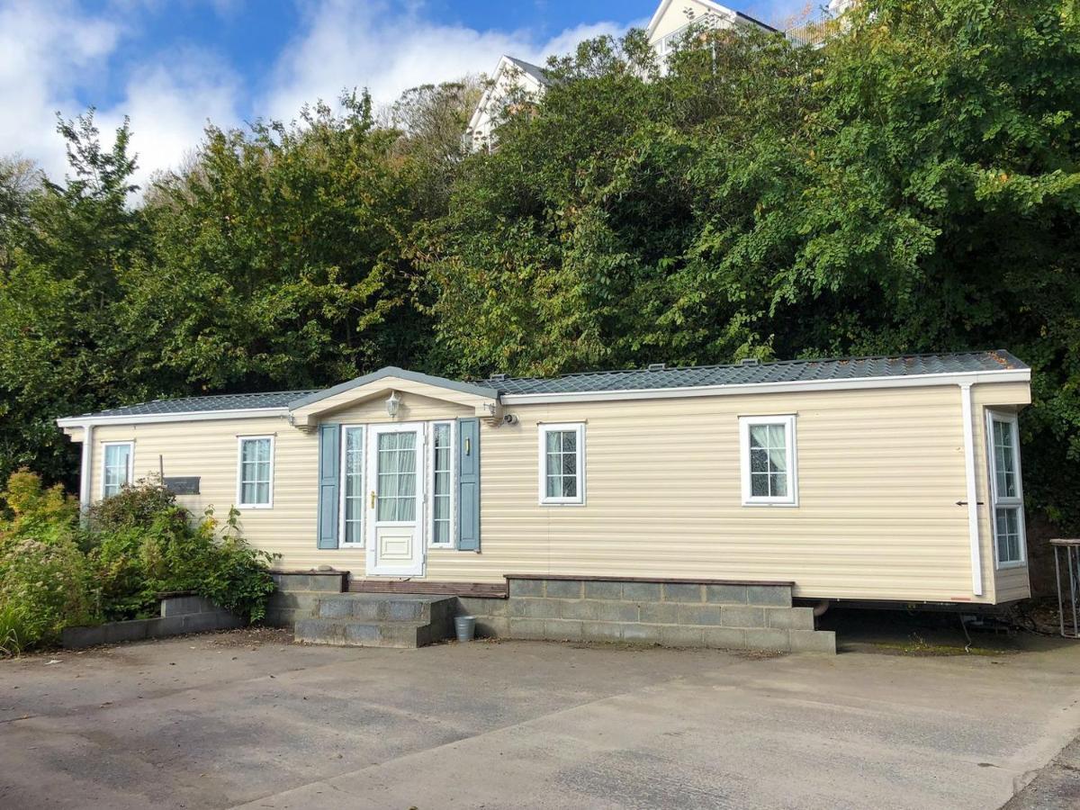 Pendine Manor Exterior photo