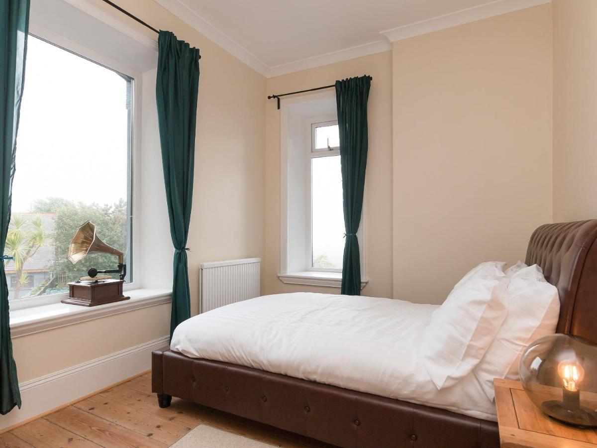Pendine Manor Exterior photo